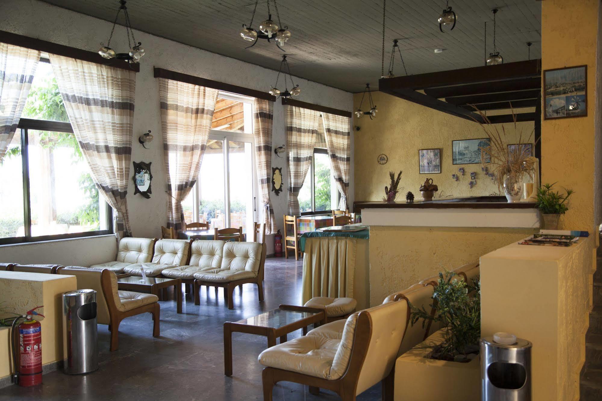 Minoas Hotel Amoudara Lasithiou エクステリア 写真