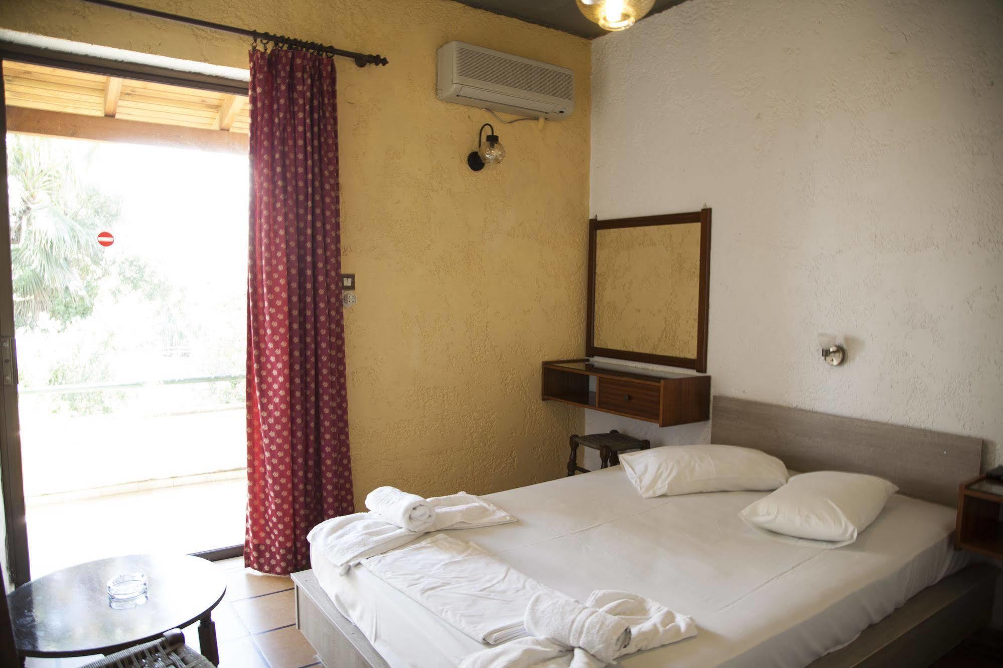 Minoas Hotel Amoudara Lasithiou エクステリア 写真